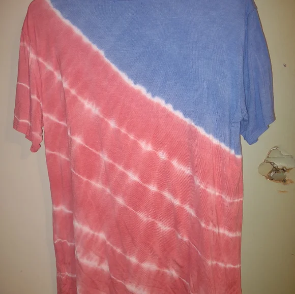 Woman's Blue‎ and Red Tye Dye Short Sleeve top fsl. Tappare size Medium - Picture 3 of 3